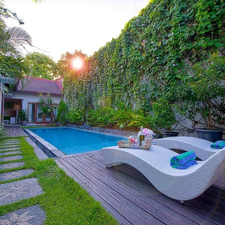 Villa Enjoy - Seminyak Center ภายนอก รูปภาพ