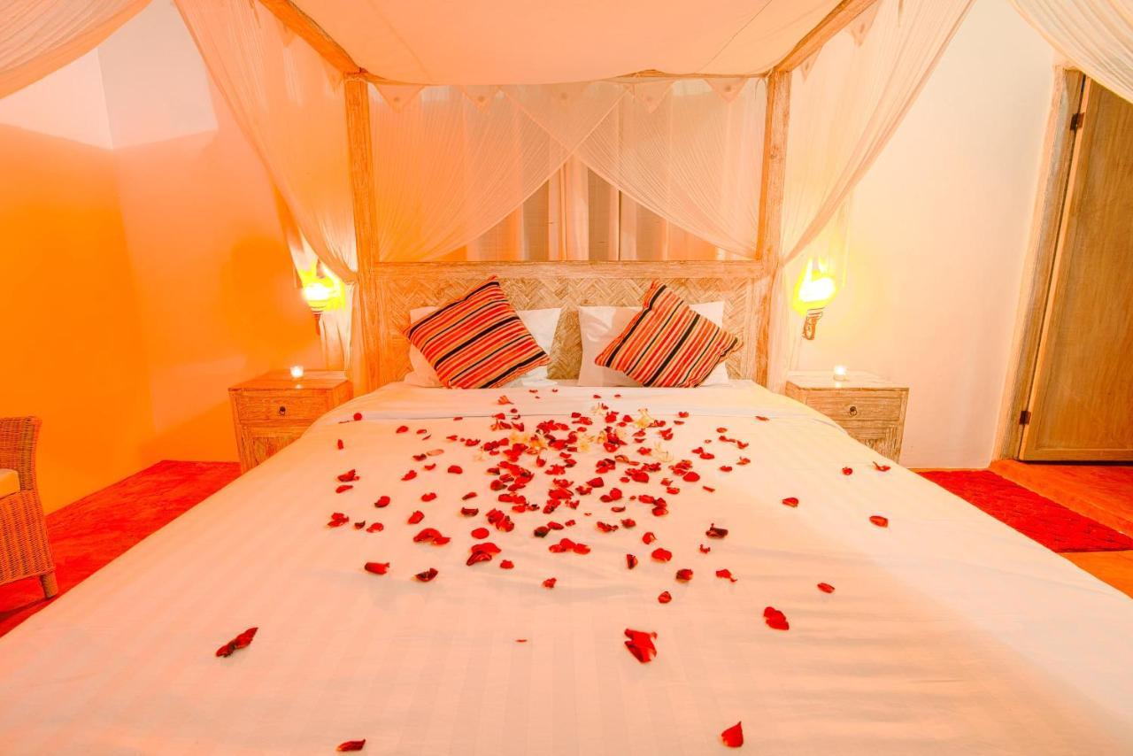 Villa Enjoy - Seminyak Center ภายนอก รูปภาพ