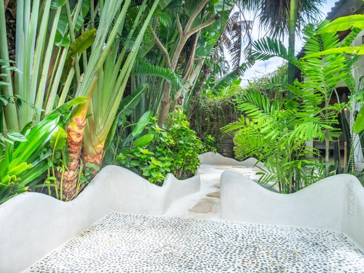 Villa Enjoy - Seminyak Center ภายนอก รูปภาพ