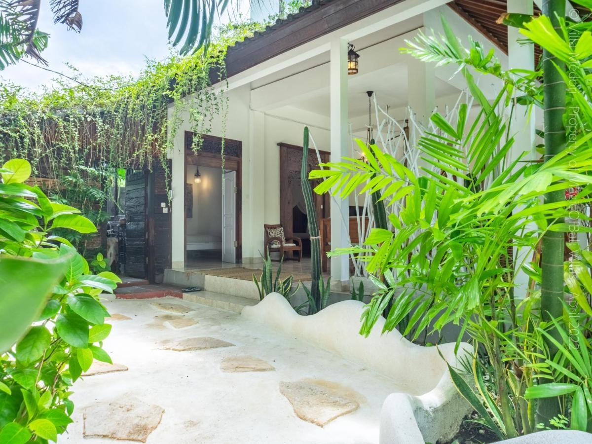 Villa Enjoy - Seminyak Center ภายนอก รูปภาพ